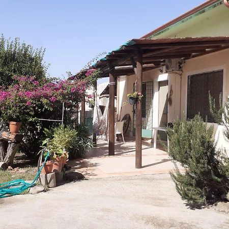 Villa Isuedda Marrùbiu Esterno foto